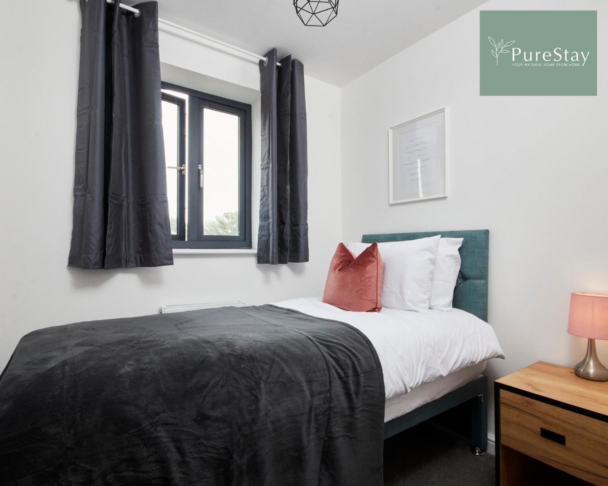 Stunning 5 Bed House in Manchester Sleeps8 wParking Exterior foto