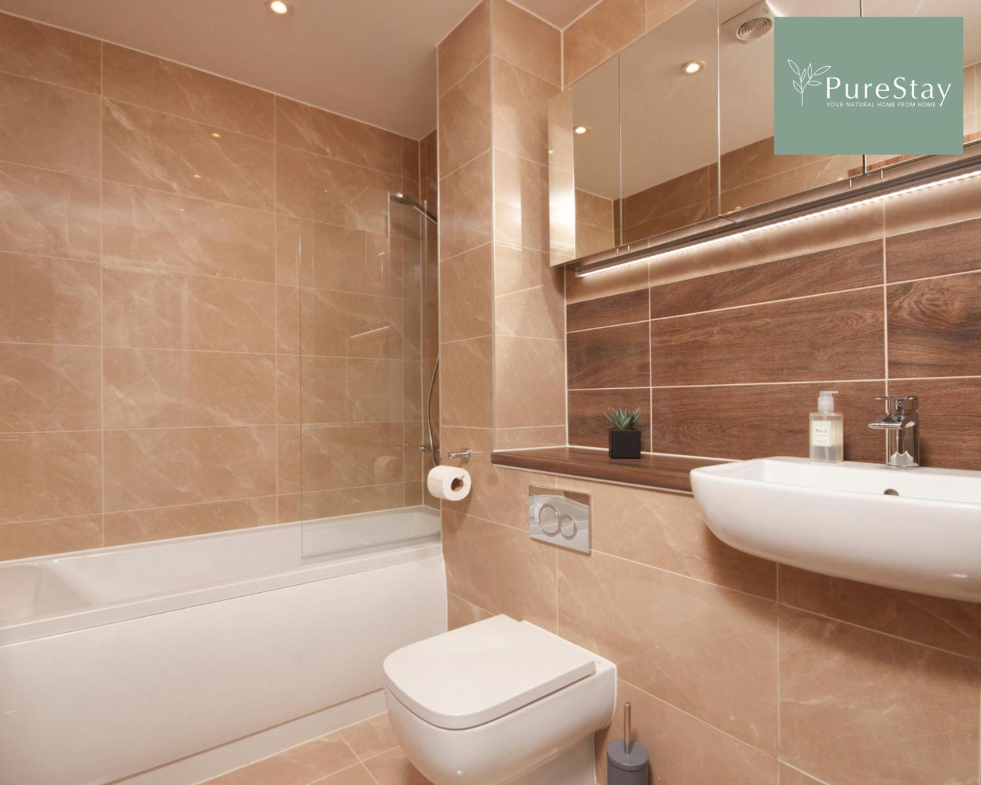 Stunning 5 Bed House in Manchester Sleeps8 wParking Exterior foto